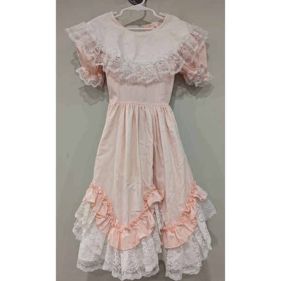 Lid'l Dolly's Vintage Circle Skirt Peach Pageant Petticoat Lace
